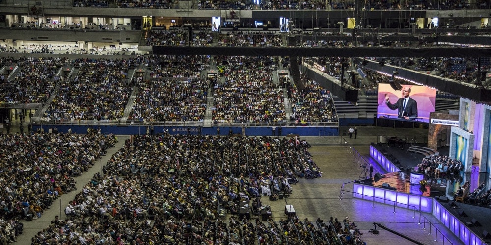 A packed Alamodome stadium listening to Ted N.C. Wilson preach on July 11. (Josef Kissinger)