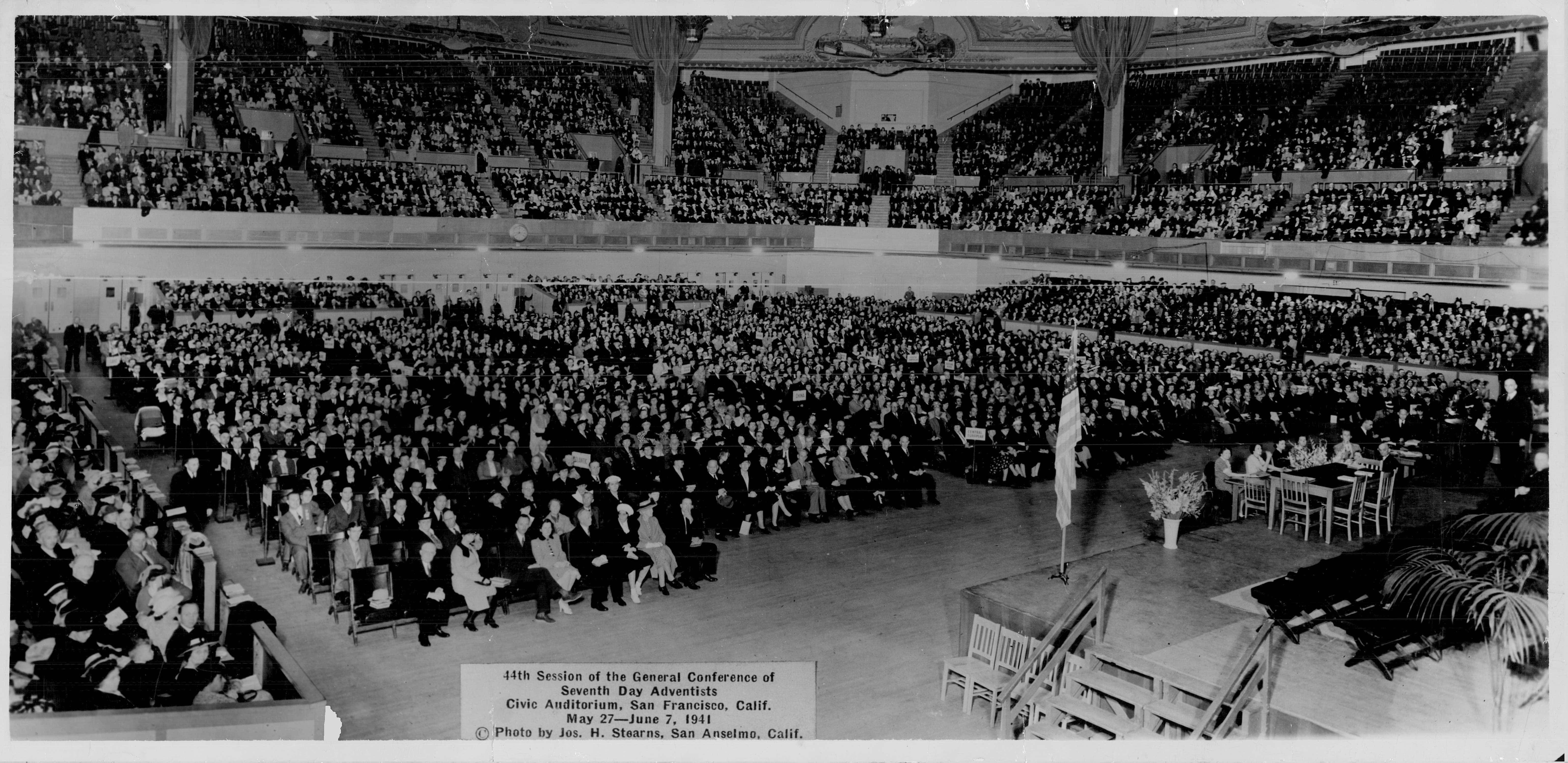 The 1941 General Conference Session [Photo: GC/ASTR] 