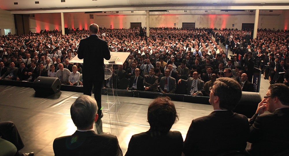 More than 4,000 pastors gather at the ministerial council meetings of the South American Division. 