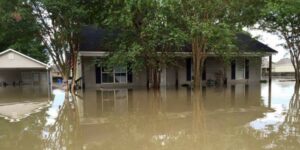 Adventist Volunteers Provide Shelter and Food in Louisiana Flooding