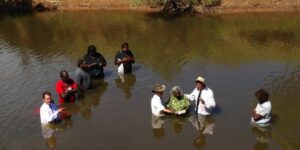 75% of One Aboriginal Community Is Baptized in Remote Australia