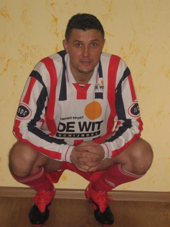 Dariusz Ginda pictured in his team colors in 2012. (Dariusz Ginda / Facebook)