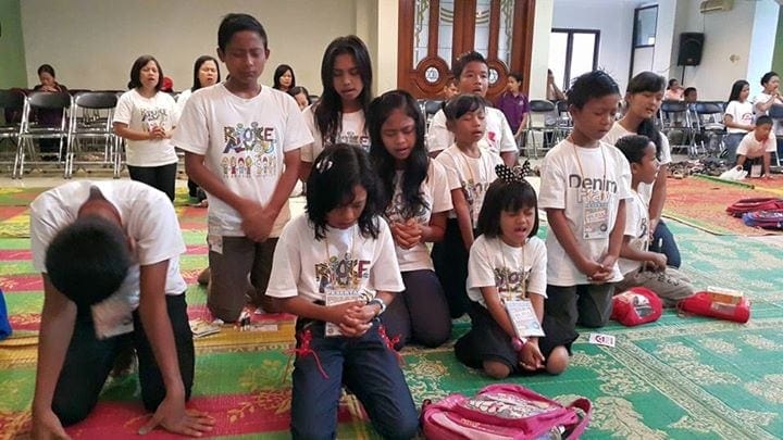Children in West Java participating in a conference aimed at fostering prayer. (Nelly Sihotang / SSD)