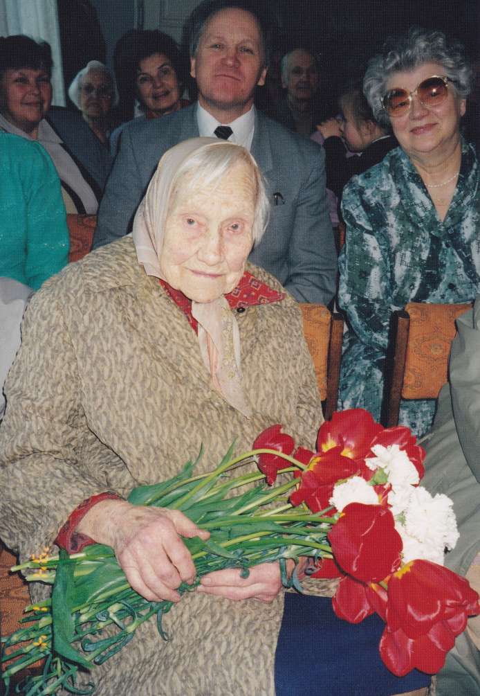 Pauline Auniņa attending the opening of the sanctuary in 2000, shortly before her death at the age of 104. (Courtesy of Andris Pešelis)
