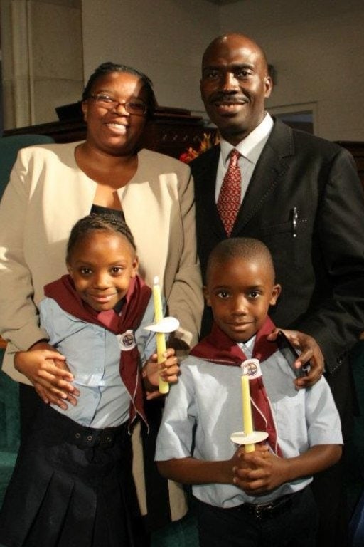 Norris Ncube pictured with his wife, Busi, and their twin children, Joshua and Jessica, in 2011. (Facebook)