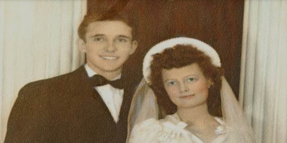 Francis Wernick marrying Mary Sue hours after their 1942 graduation from Union College. (Family photo)