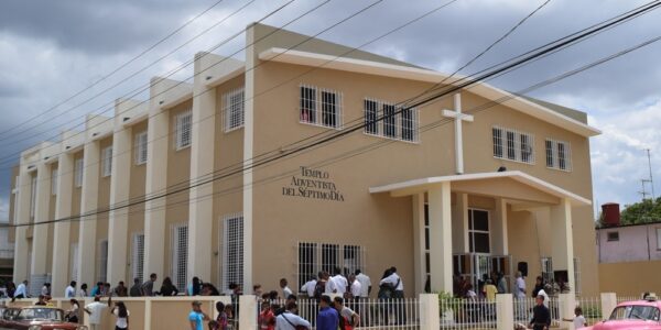 After Decades of Prayer, Adventists Dedicate State-of-the-Art Church in Cuba