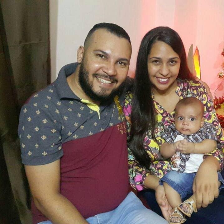 Brazilian Seventh-day Adventist Karine Riboli, her husband and their four-month-old son, Felipe. (Photo: ASN)