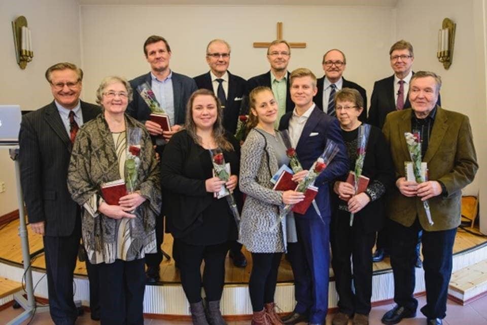 Front row left: Evangelist Richard Halversen with the new members. Back row far right: Pastor Klaus Kalliokoski. CREDIT: Sibrina Kalliokoski/tedNEWS