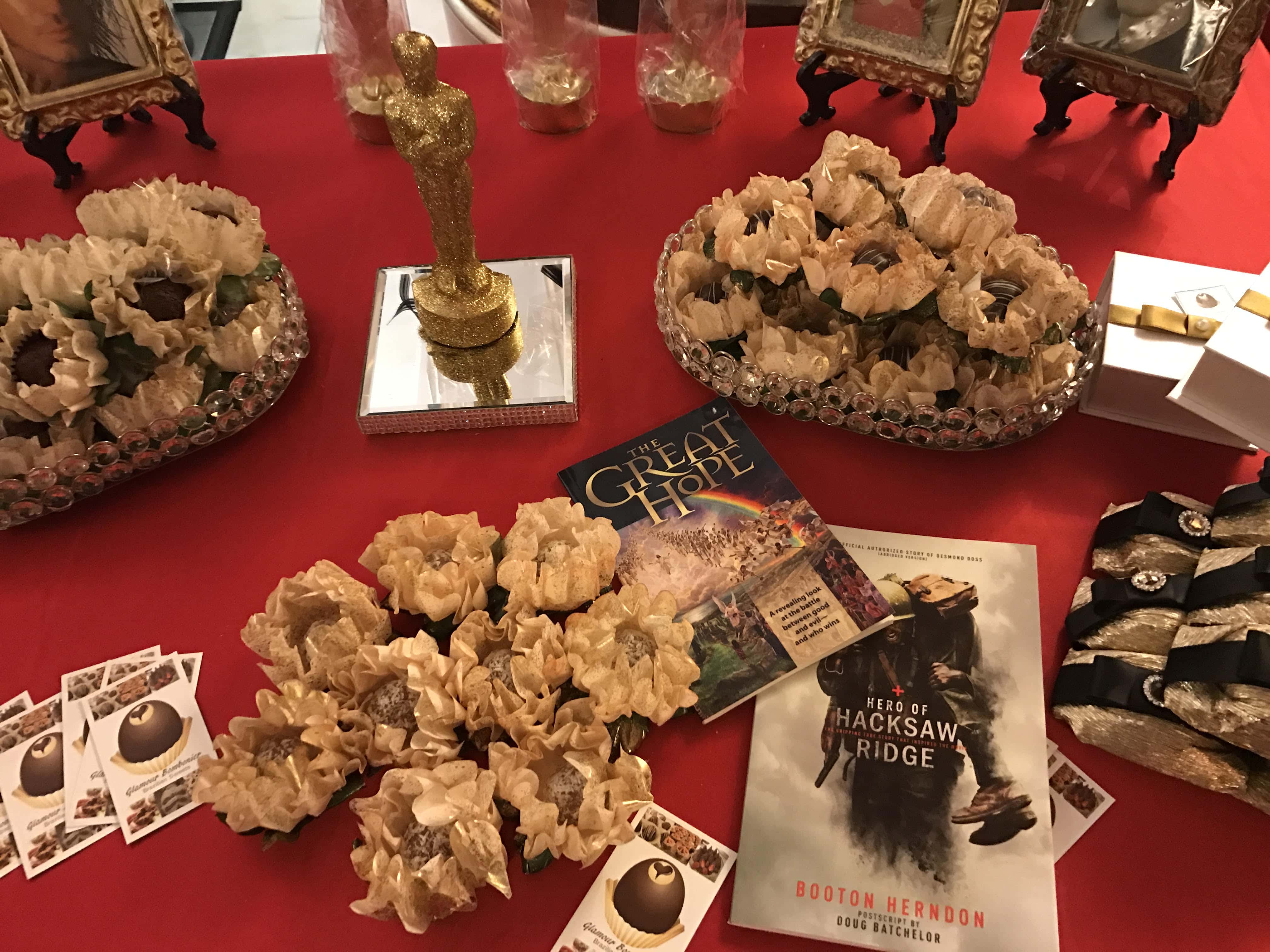 A table arrangement featuring some of the Glamour Bombonier chocolate company products, owned by Seventh-day Adventist businesswoman Rayanne Sabará Rodrigues. [Photo by Rayanne Sabará Rodrigues]