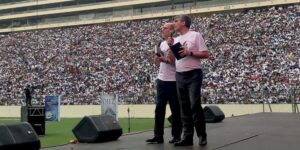 Adventist Church President Appeals to 52,000 to Have Beautiful Feet in Peru