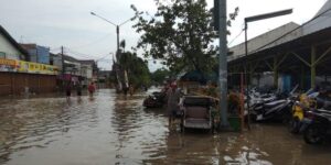 Adventist Families Among Those Affected by Massive Flooding in Indonesia