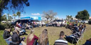 Congregation Holds Weekly Open-Air Services to Engage the Community