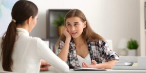 Family Connections Support Teen Mental Health, Says Practitioner