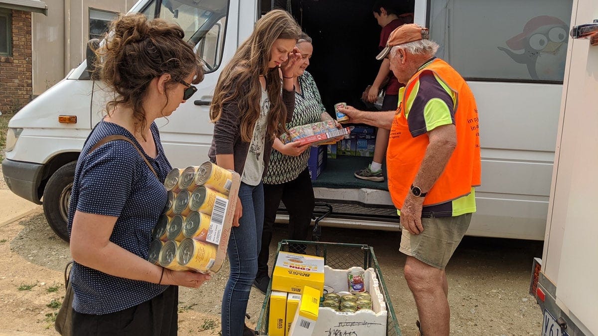 Volunteers of the Adventist Development and Relief Agency (ADRA) in the state of Victoria, Australia, are providing essential supplies to local communities affected by the raging bushfires. [Photo: courtesy of ADRA Victoria Facebook account]