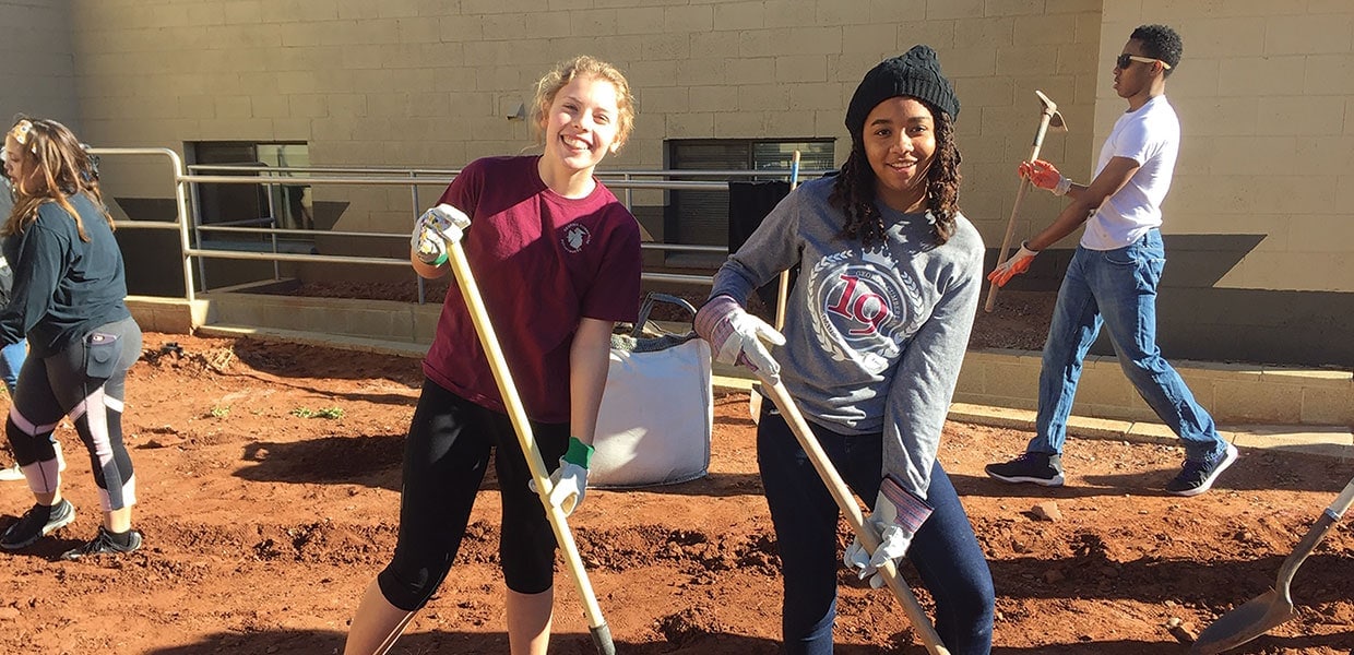 A group of 18 Georgia-Cumberland Academy students traveled to Holbrook, Arizona, United States, to help beautify the Holbrook Indian School campus and buildings. [Photo: courtesy of Kalie Kelch]