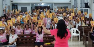 In Colombia, Adventist Women Promote Breast Cancer Awareness