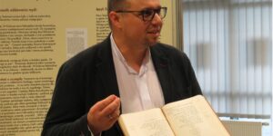 Pastor Authors '2017 Most Important Book in Biblical Studies' in Poland