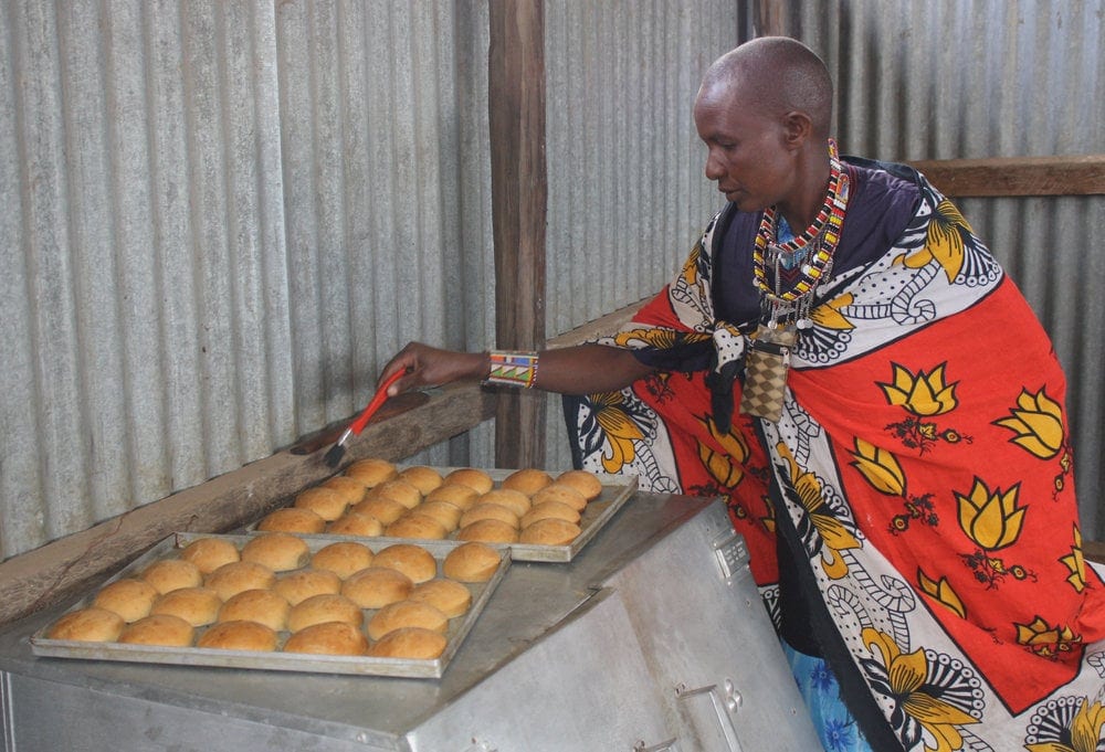 A Maasai woman working at a bakery established by Adventist AIDS International Ministry for those living with HIV/AIDS in Maasailand, Kenya, part of the East-Central Africa Division. “God can use any difficult situation you face to bring about a positive ending!” Wilson said. “Shake Africa for Christ!” Photo: ANN