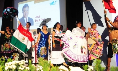 Delegates from the Central Mexican Union showing off their folk outfits during a literature evangelist congress in Cancun, Mexico, on May 28, 2014. Photo credit: Libna Stevens / IAD