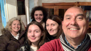 In Portugal, Ukrainian Family Finds Shelter in Adventist Businessman’s Home