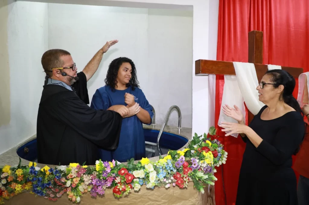 batismos sao realizados atraves de ministerio inclusao3