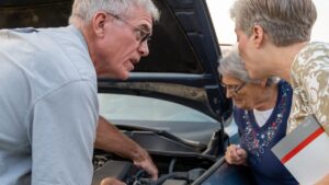 <strong>U.S. Local Congregation Holds Car Clinic to Help Women</strong>