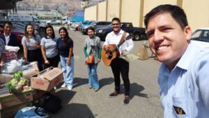 Adventist Radio Helps Volunteers Bring Hope to Prison in Peru