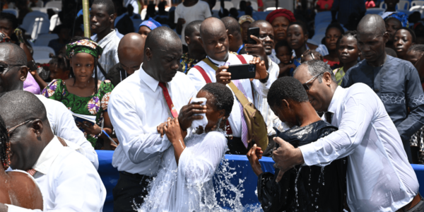 In Benin, Evangelistic Series Results in 238 Baptisms in the Land of Voodoo